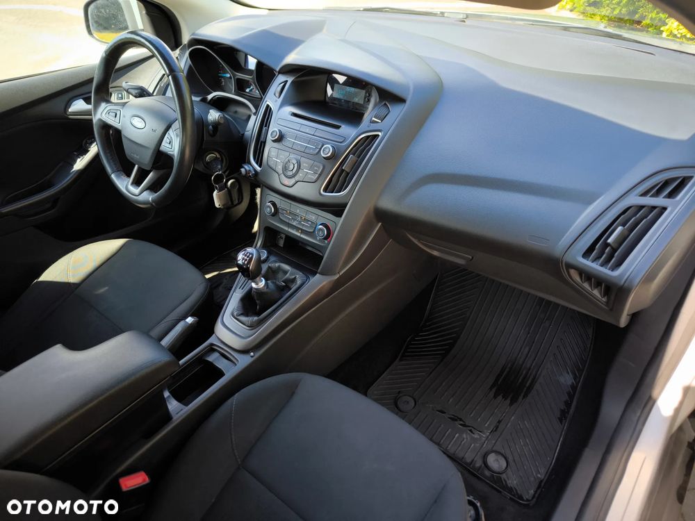 Ford Focus - 14
