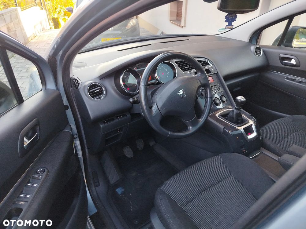 Peugeot 5008 - 6