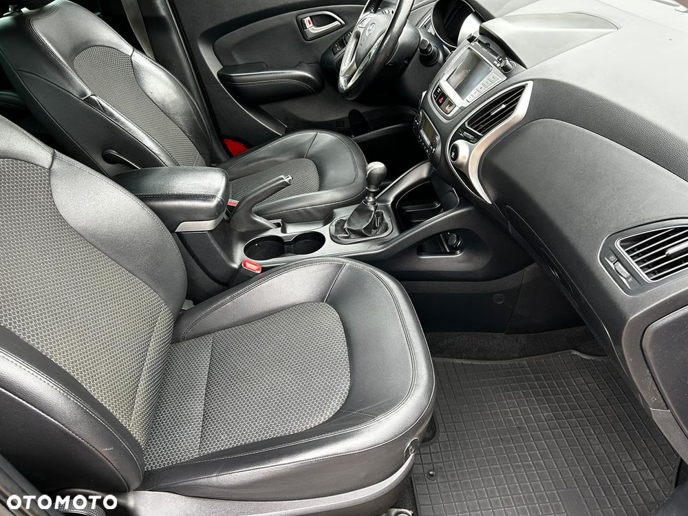 Hyundai ix35 1.7 CRDi 2WD blue Style - 14