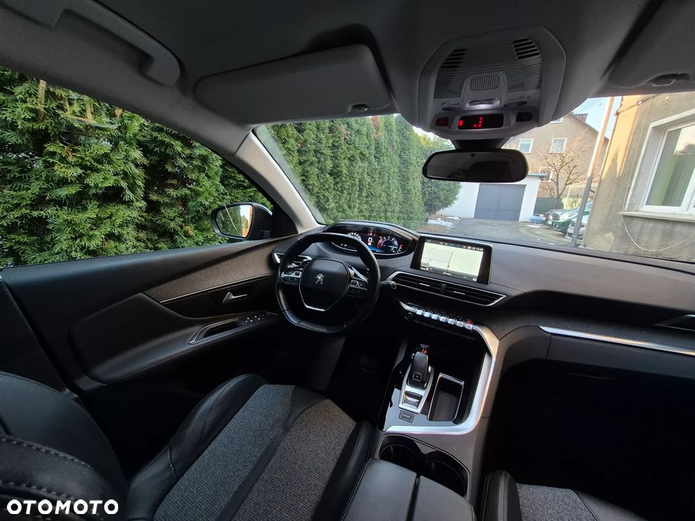 Peugeot 3008 1.6 PureTech GPF Allure S&S EAT8 - 21