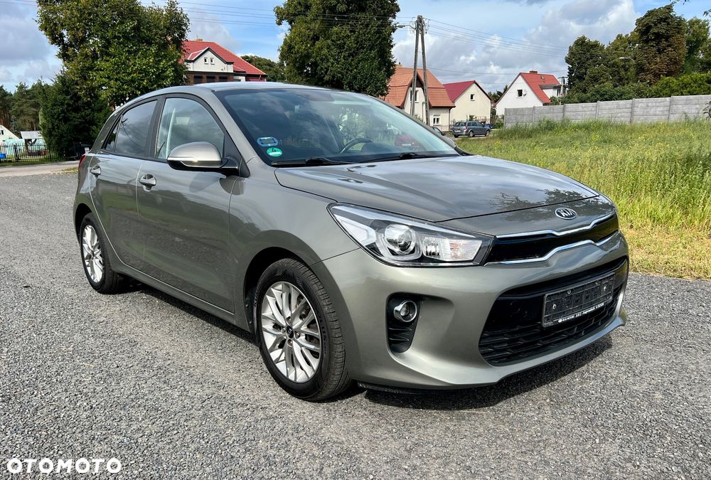 Kia Rio 1.0 T-GDI 100 Dream-Team Edition - 3