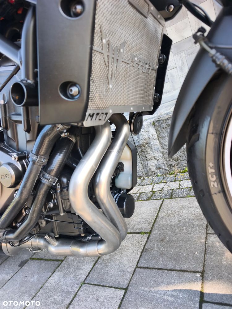Yamaha MT - 32