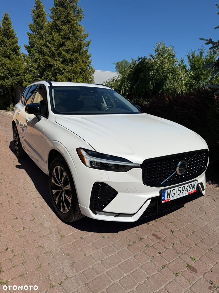 Volvo XC 60 B5 B AWD Momentum - 2