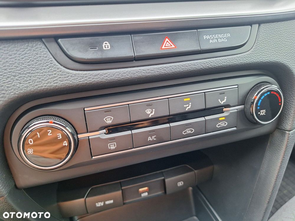Kia Ceed - 25
