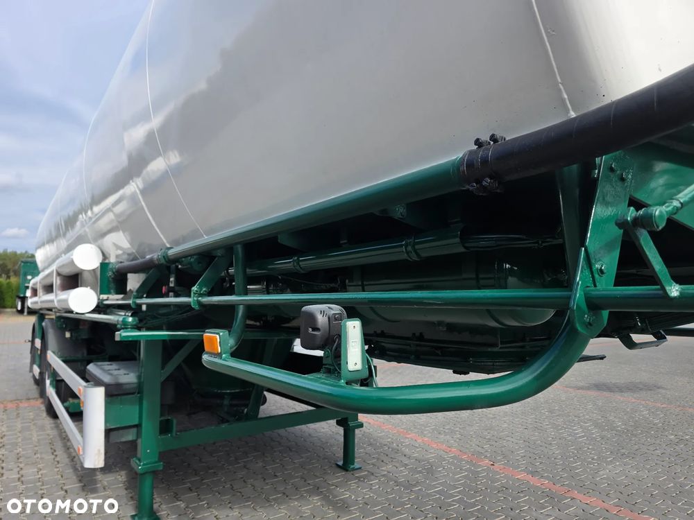 Welgro 8 komorowa PASZOWOZ SILOS 97WSL 51 m - 6