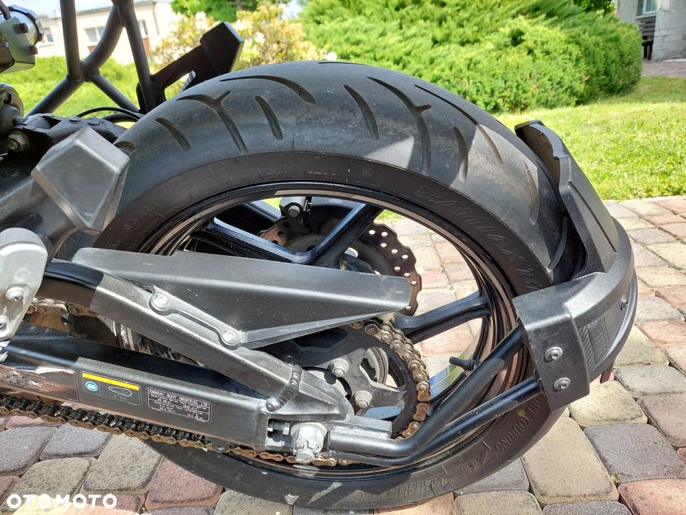 Kawasaki Versys 650 - 14