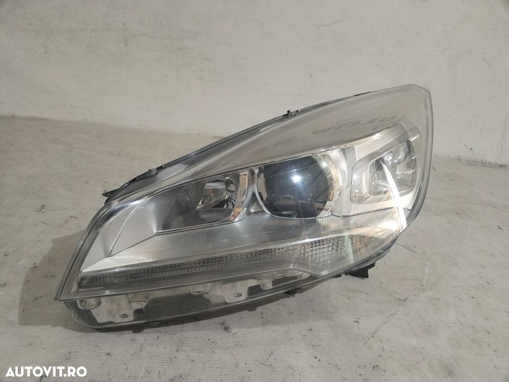Far stanga xenon, Ford Kuga, 2012, 2013, 2014, 2015, 2016, cod origine OE CV44-13D155-AG. - 1
