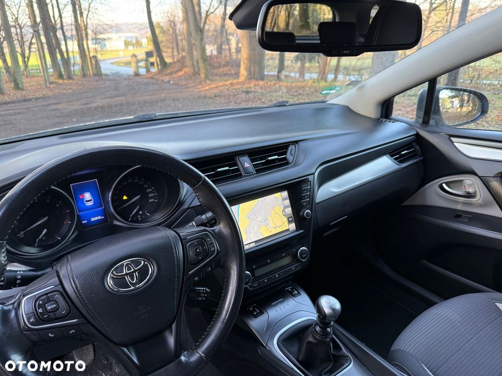 Toyota Avensis Touring Sports 1.8 Edition S+ - 12