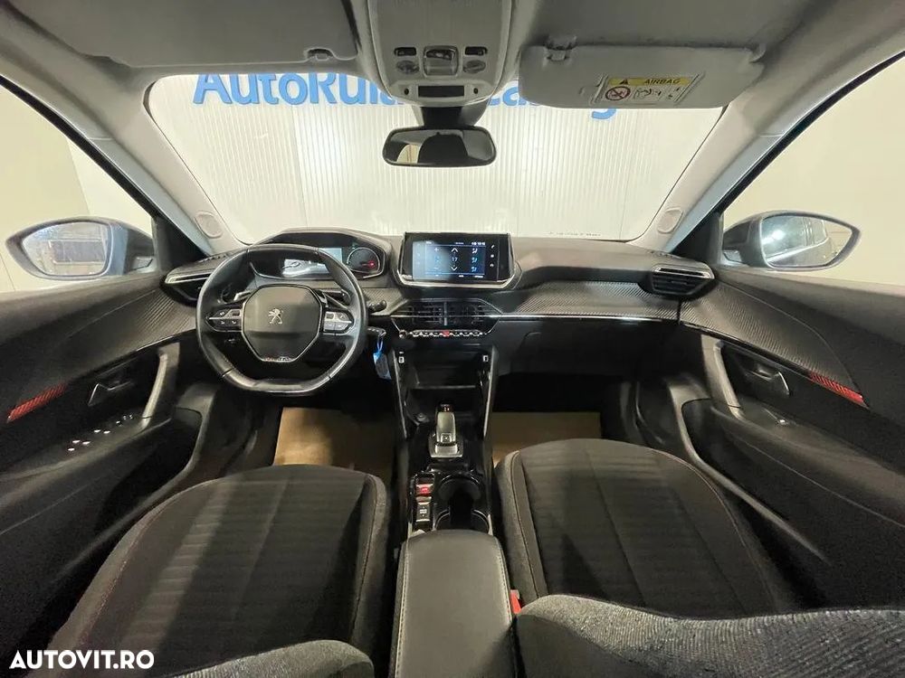 Peugeot 2008 - 6