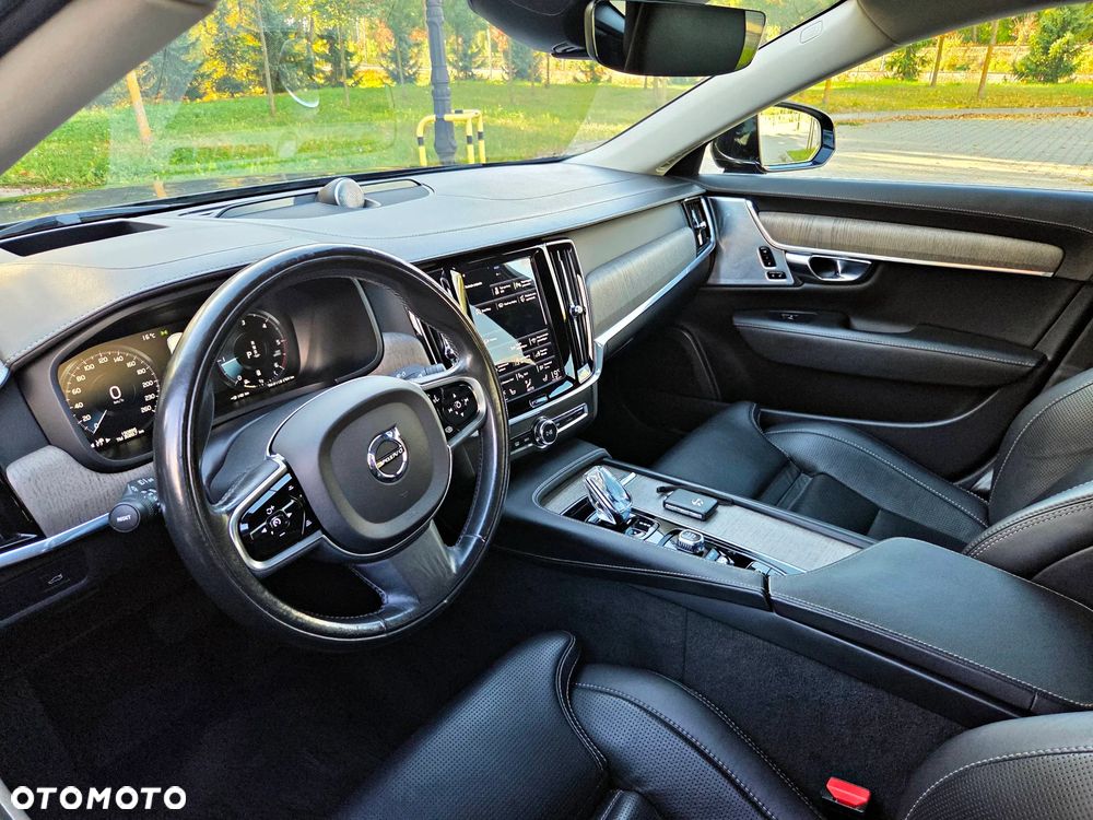 Volvo S90 - 25