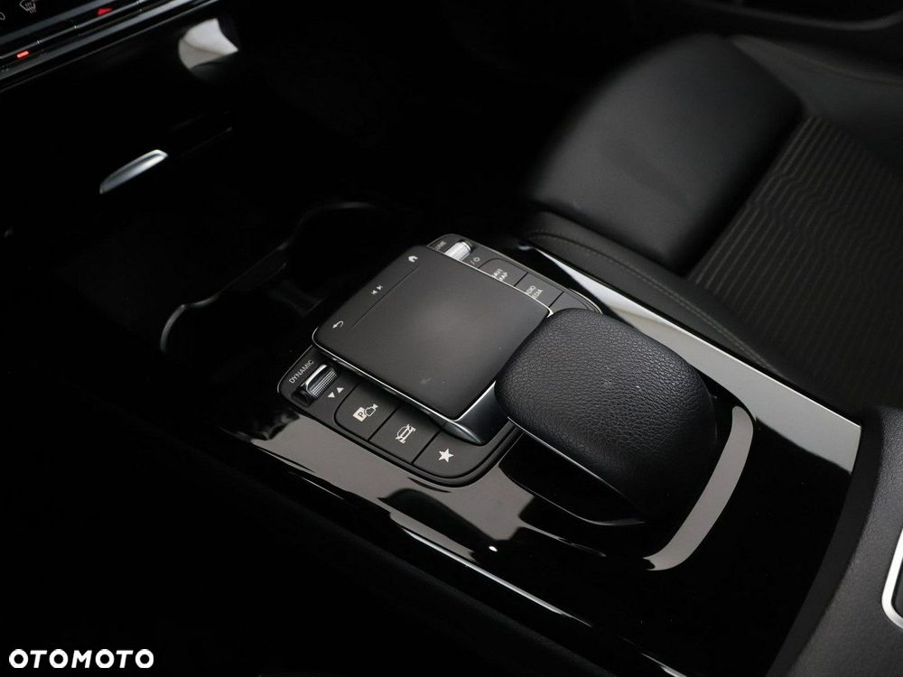 Mercedes-Benz CLA 200 d 8G-DCT Progressive - 30