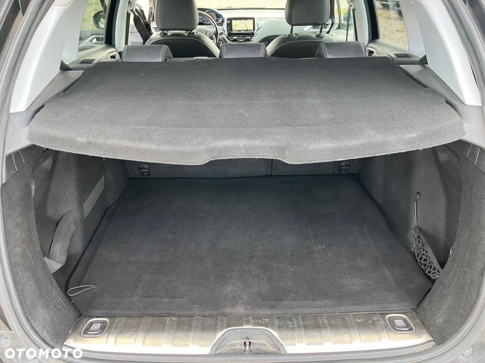 Peugeot 2008 PureTech 130 Allure - 20