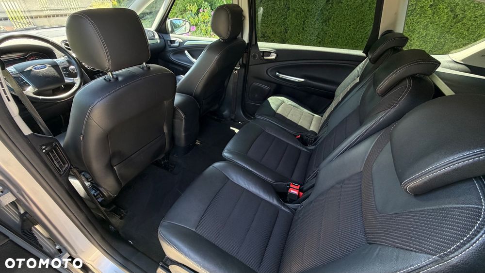 Ford S-Max - 15