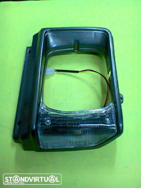 Aro / Aros de farol toyota hilux ln40 1981-1983 ( novos ) - 1