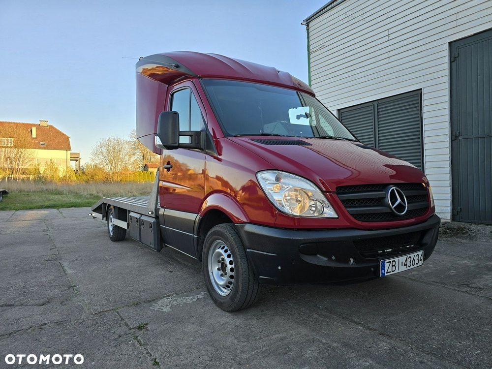 Mercedes-Benz Sprinter - 14