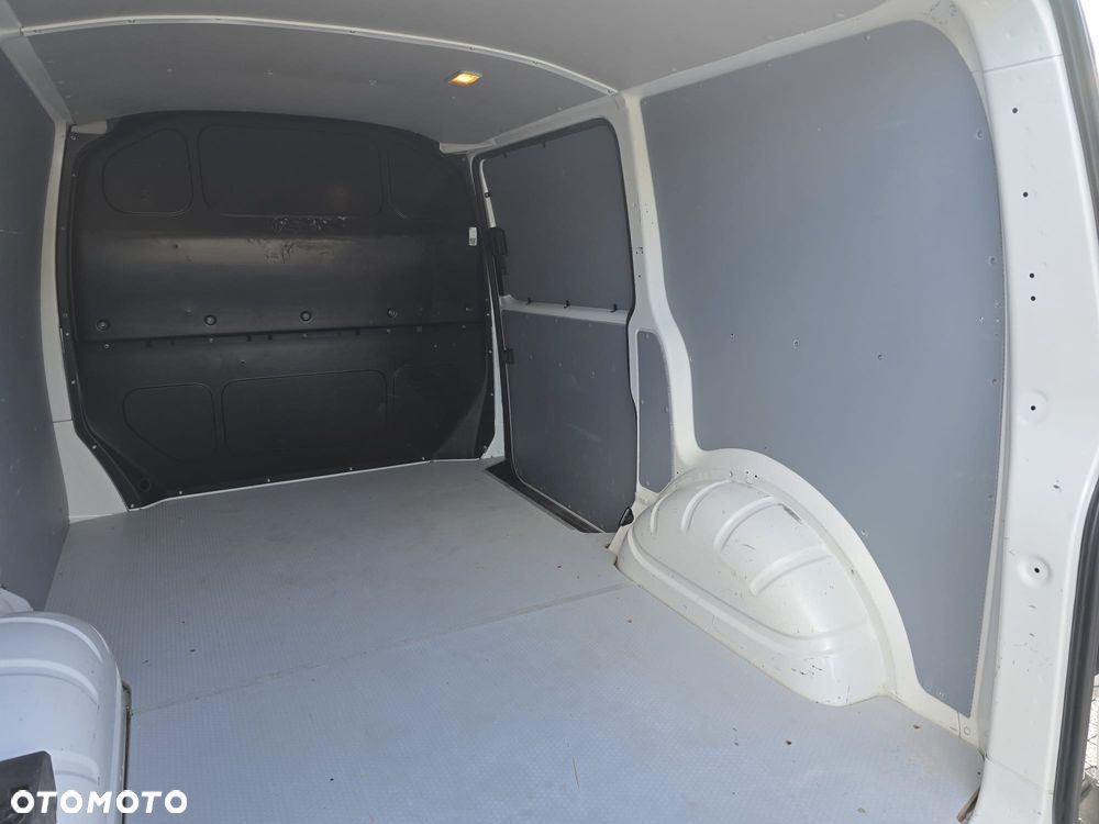 Volkswagen Transporter - 25