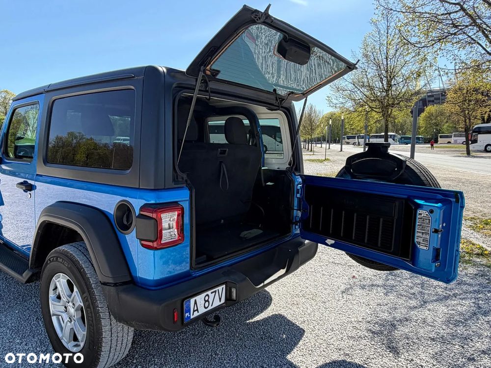 Jeep Wrangler 2.0 T-GDI Hardtop AWD Automatik Sport - 8