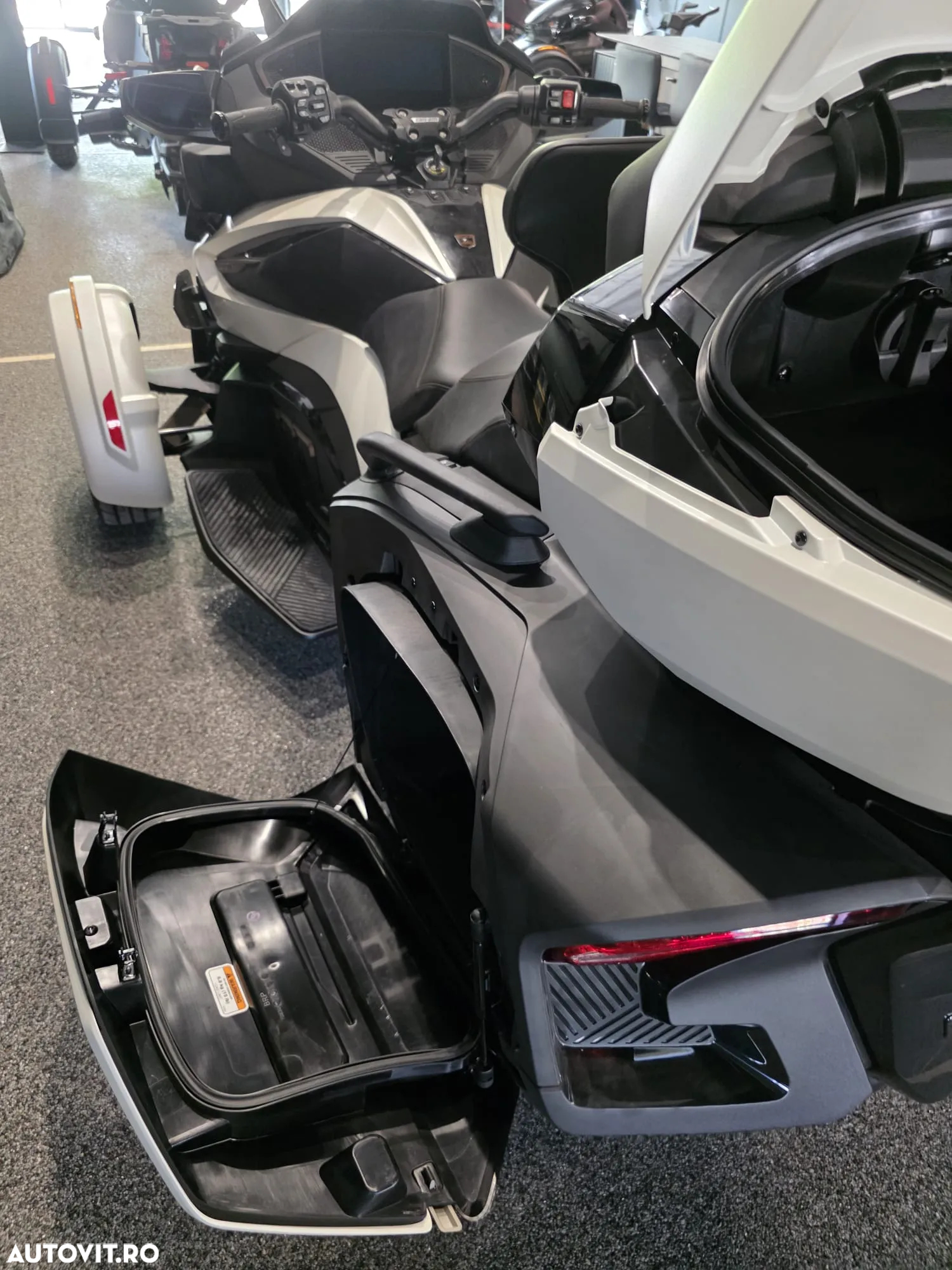 Can-Am Spyder - 3