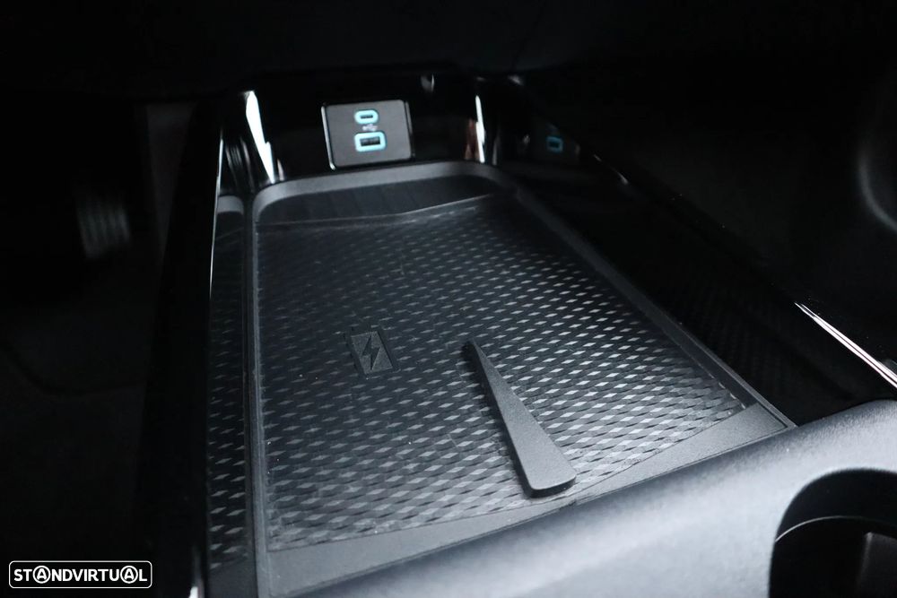 Ford Mustang Mach-E Standard - 33