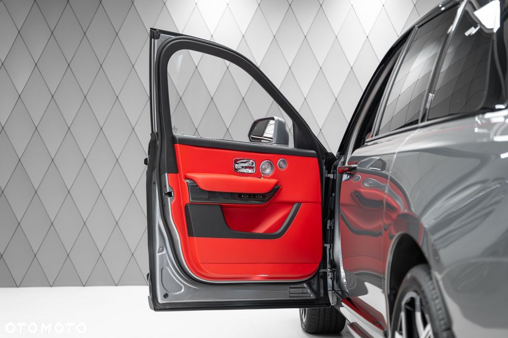 Rolls-Royce Cullinan - 18