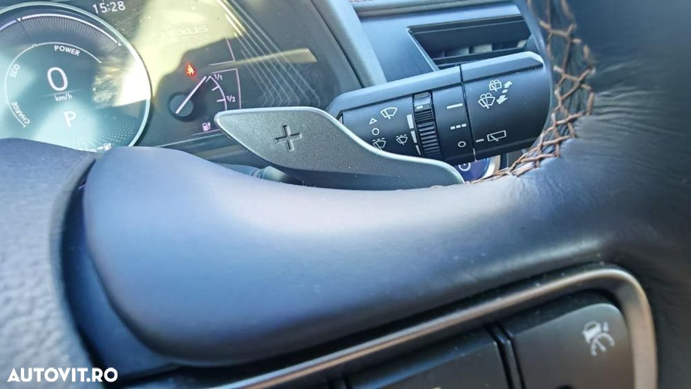 Lexus UX 300e Luxury Line - 20