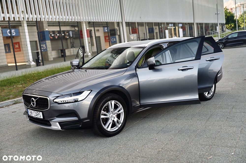 Volvo V90 Cross Country D4 AWD Geartronic - 18