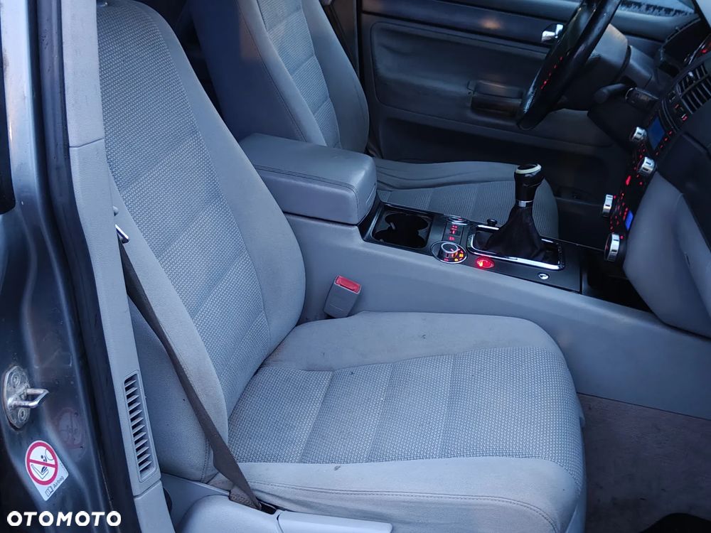Volkswagen Touareg 2.5 R5 TDI Tiptr - 7