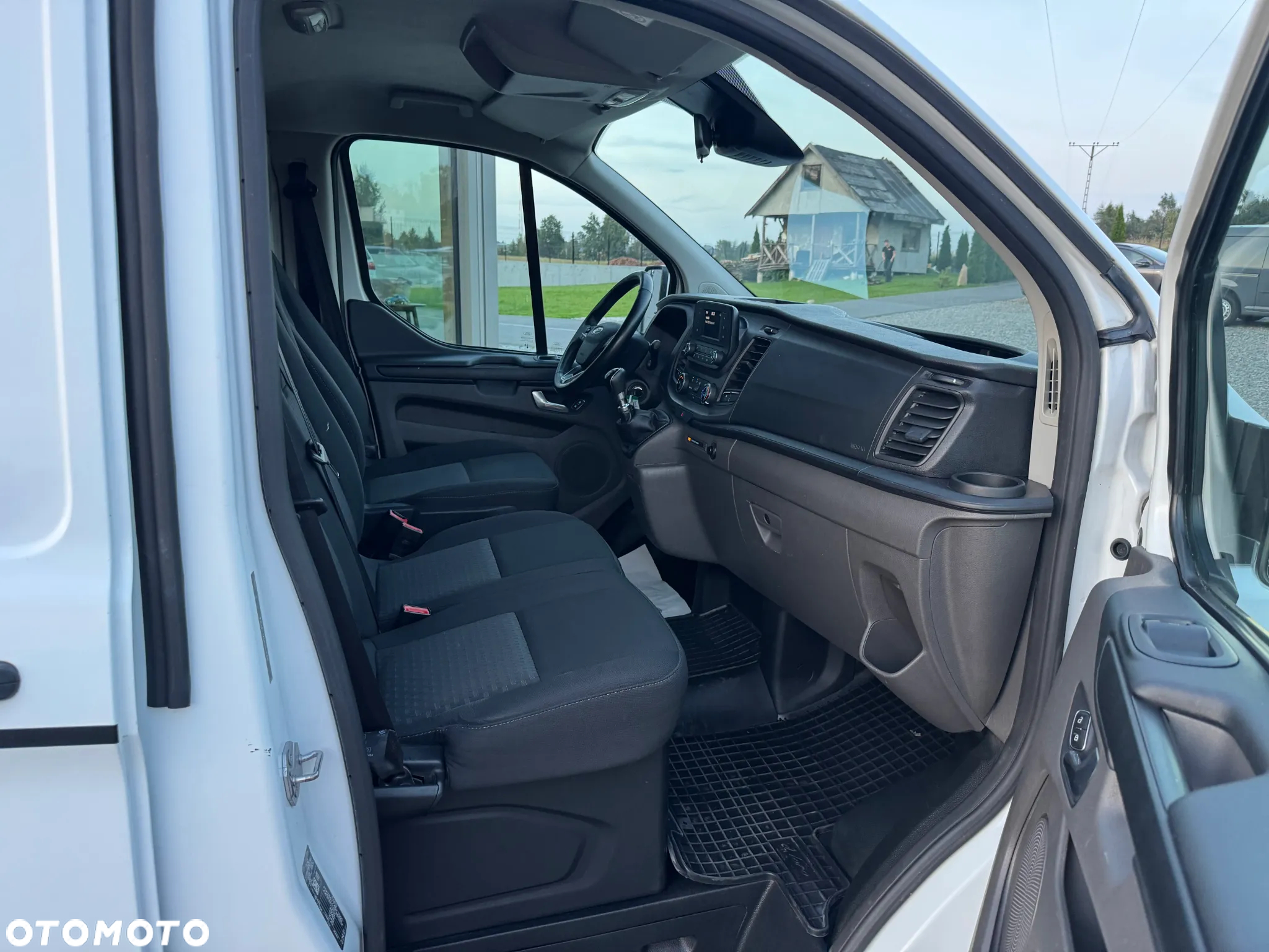 Ford TRANSIT CUSTOM - 14