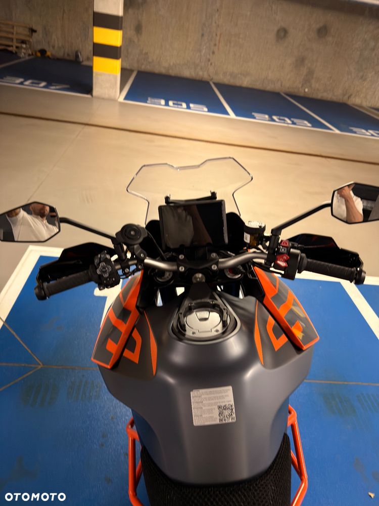 KTM Super Duke - 11