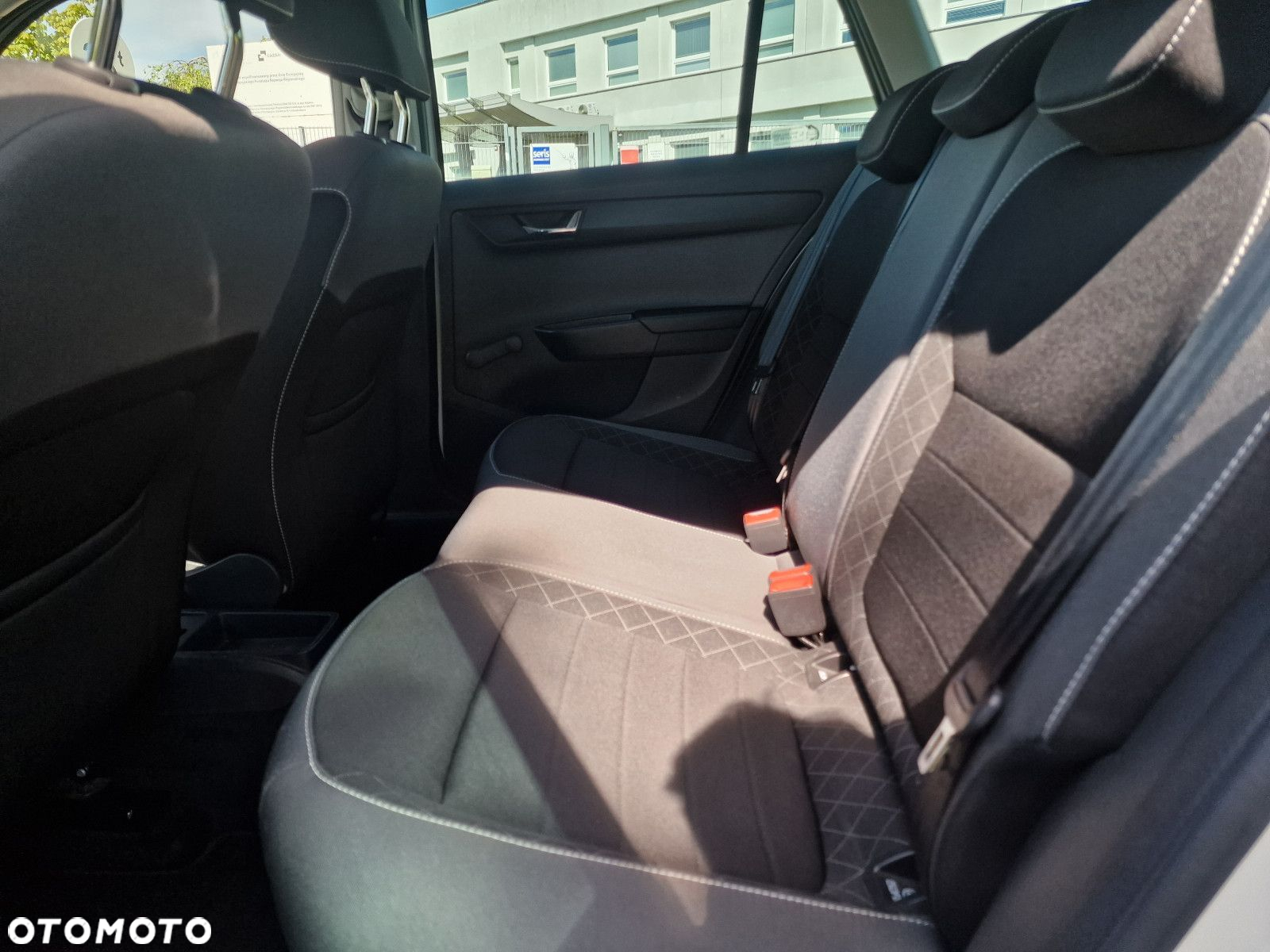 Skoda Fabia 1.0 TSI Ambition DSG - 10