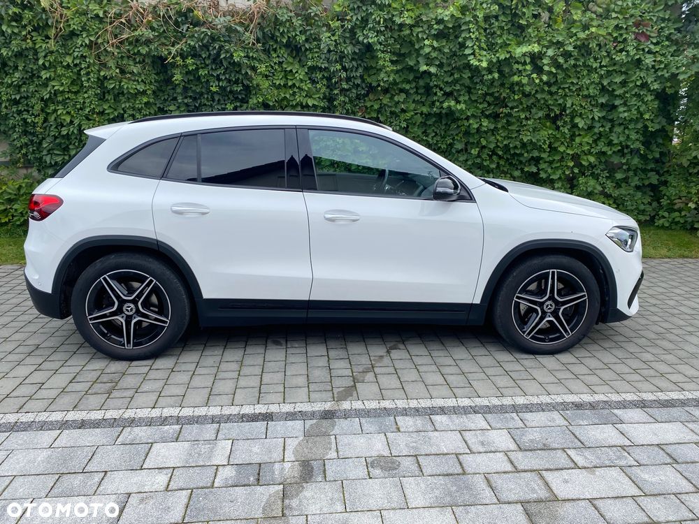 Mercedes-Benz GLA 250 4-Matic AMG Line - 6