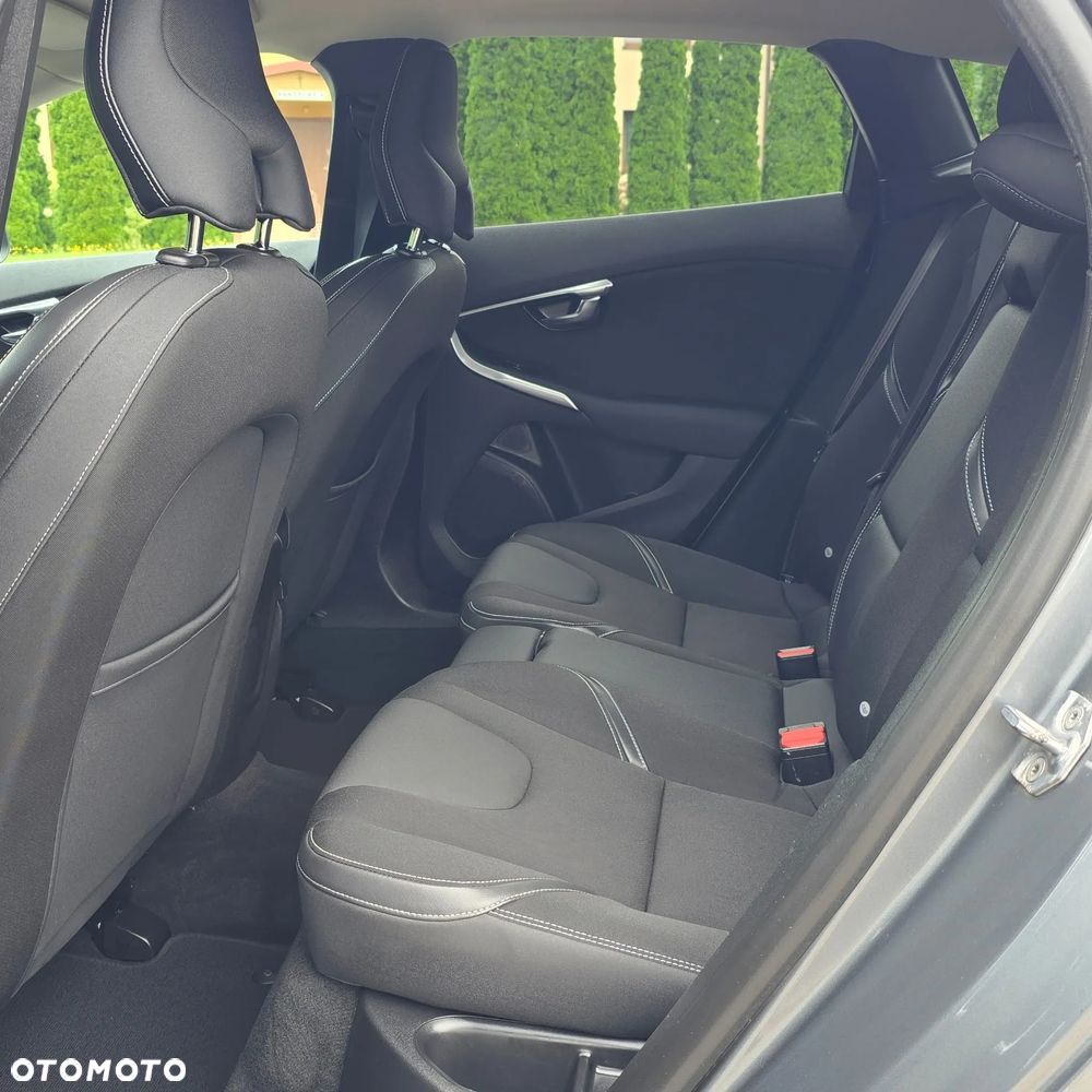 Volvo V40 D2 Drive-E Summum - 18