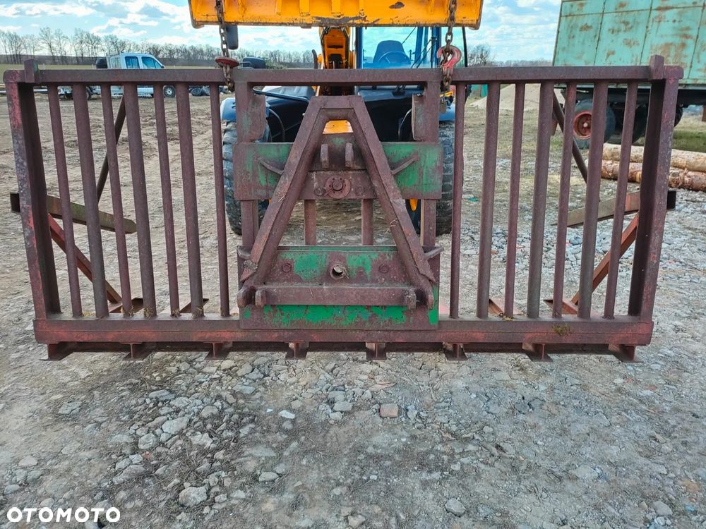 Chwytak widły krokodyl do kiszonki słomy obornika - 5