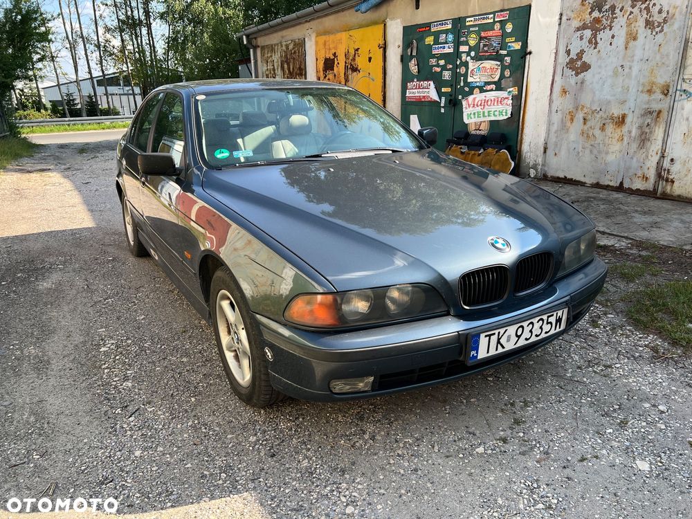 BMW Seria 5 523i - 1