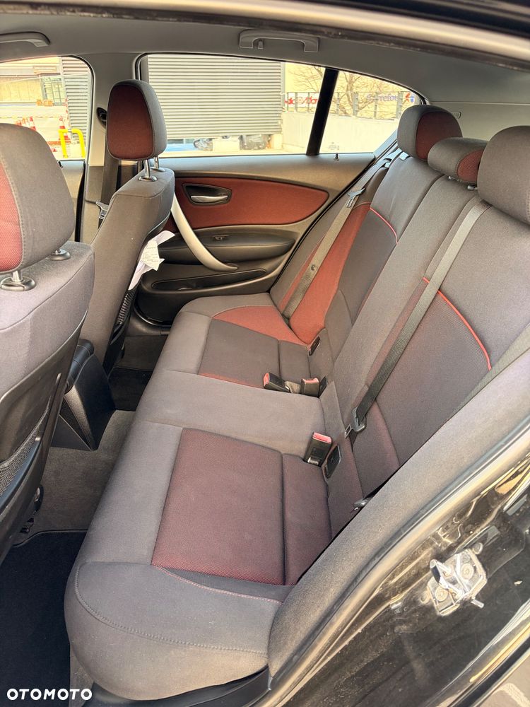 BMW Seria 1 - 22