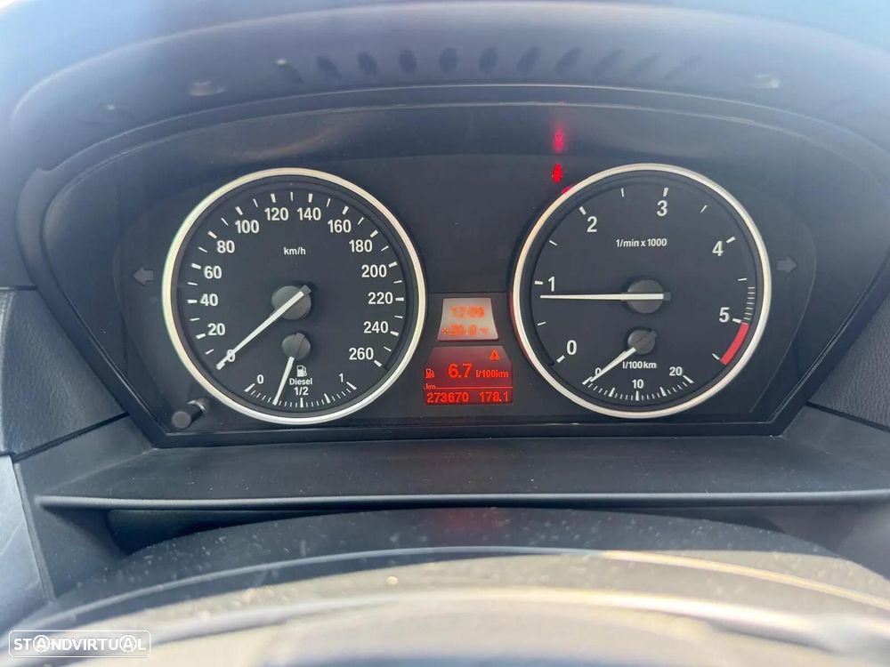 BMW 520 - 30