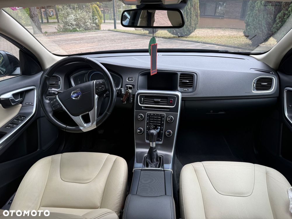 Volvo V60 T3 Edition Pro - 9