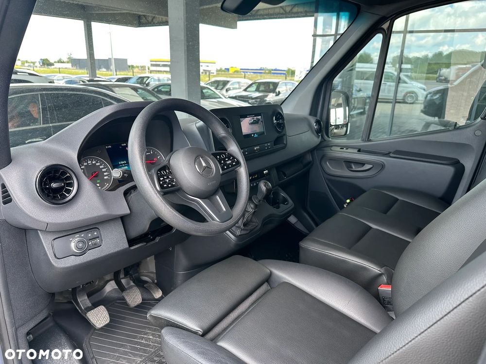 Mercedes-Benz sprinter - 9