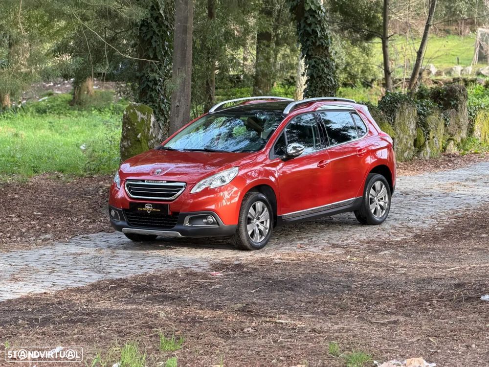 Peugeot 2008 1.2 PureTech Allure EAT6 - 5
