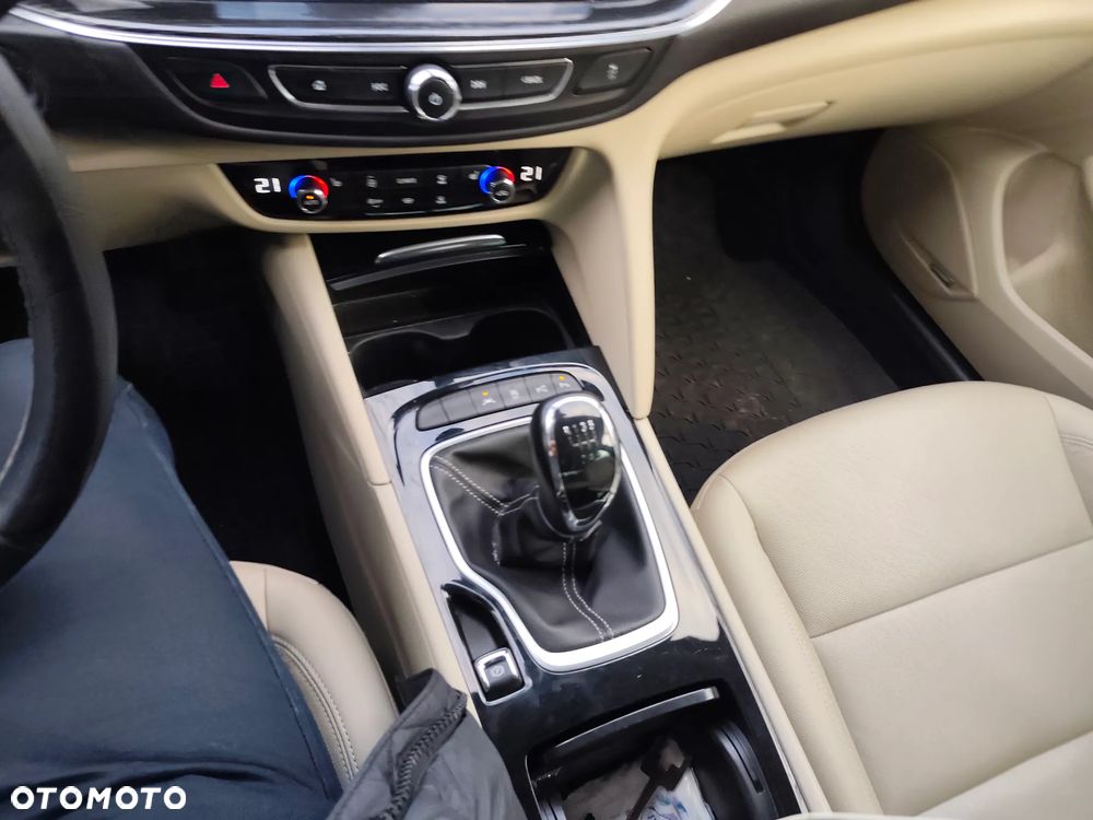 Opel Insignia CT 2.0 CDTI Elite S&S - 25