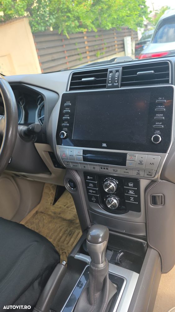 Toyota Land Cruiser 2.8l D-4D 204 CP A/T 7 locuri Luxury AVS - 15
