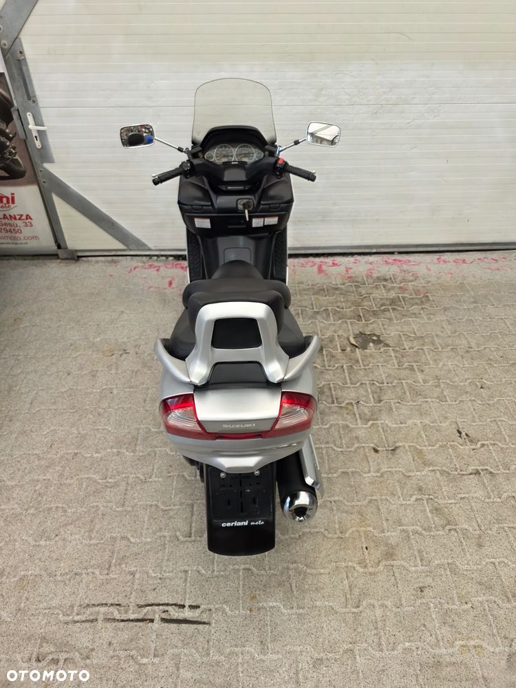 Suzuki Burgman - 26