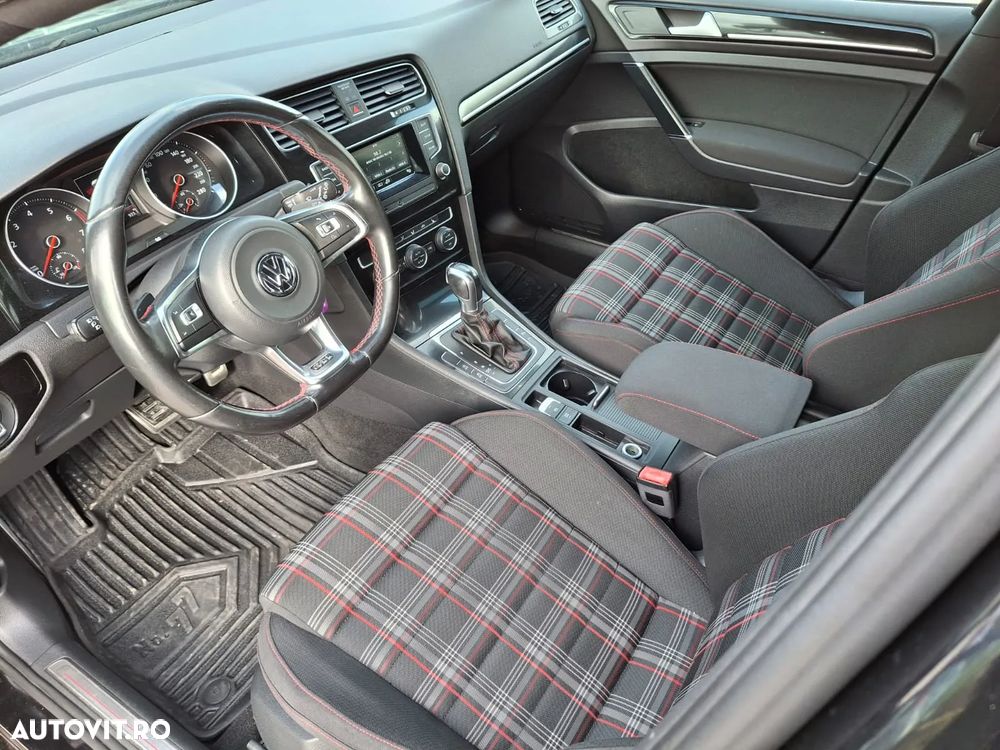 Volkswagen Golf 2.0 TSI BMT DSG GTI Performance - 12