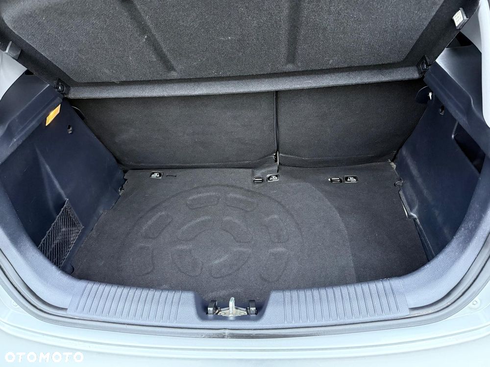 Kia Rio 1.2 Dream Team Edition - 23