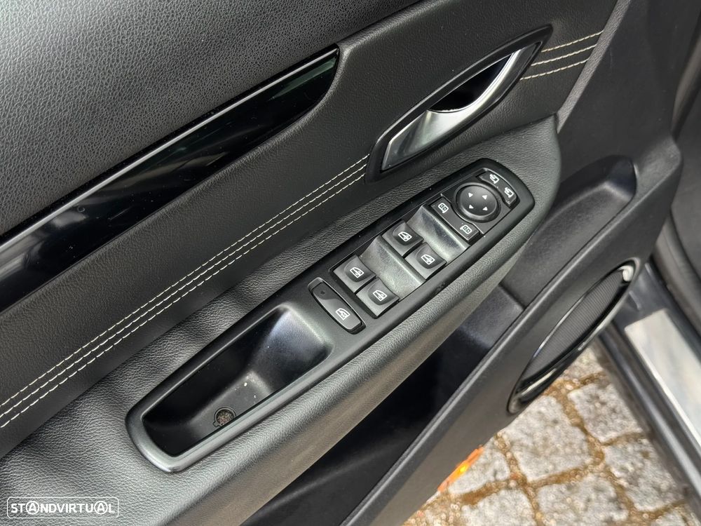 Renault Grand Scénic 1.5 dCi Bose Edition 7L - 37