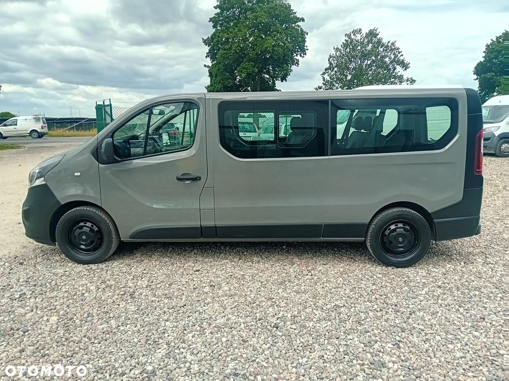 Opel Vivaro - 8