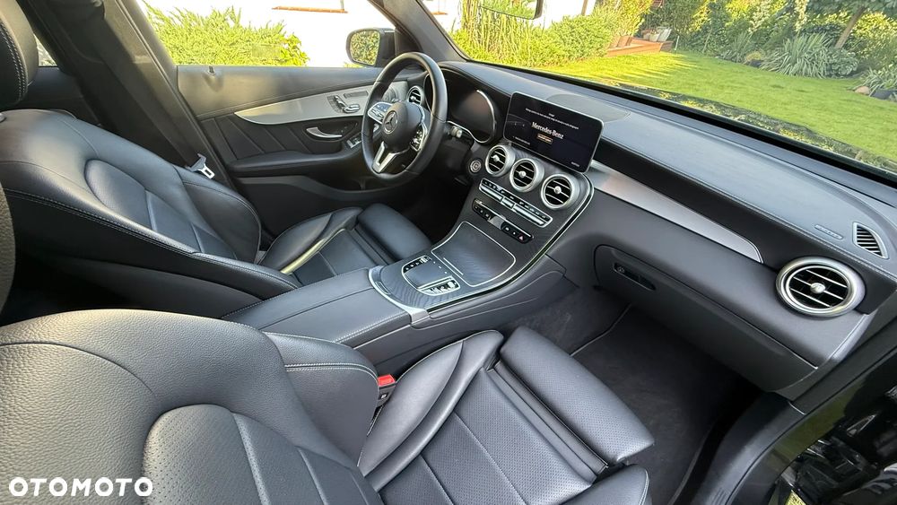 Mercedes-Benz GLC 300 4-Matic - 16