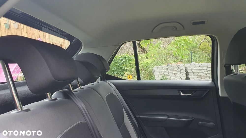 Skoda Fabia 1.0 TSI Ambition - 10