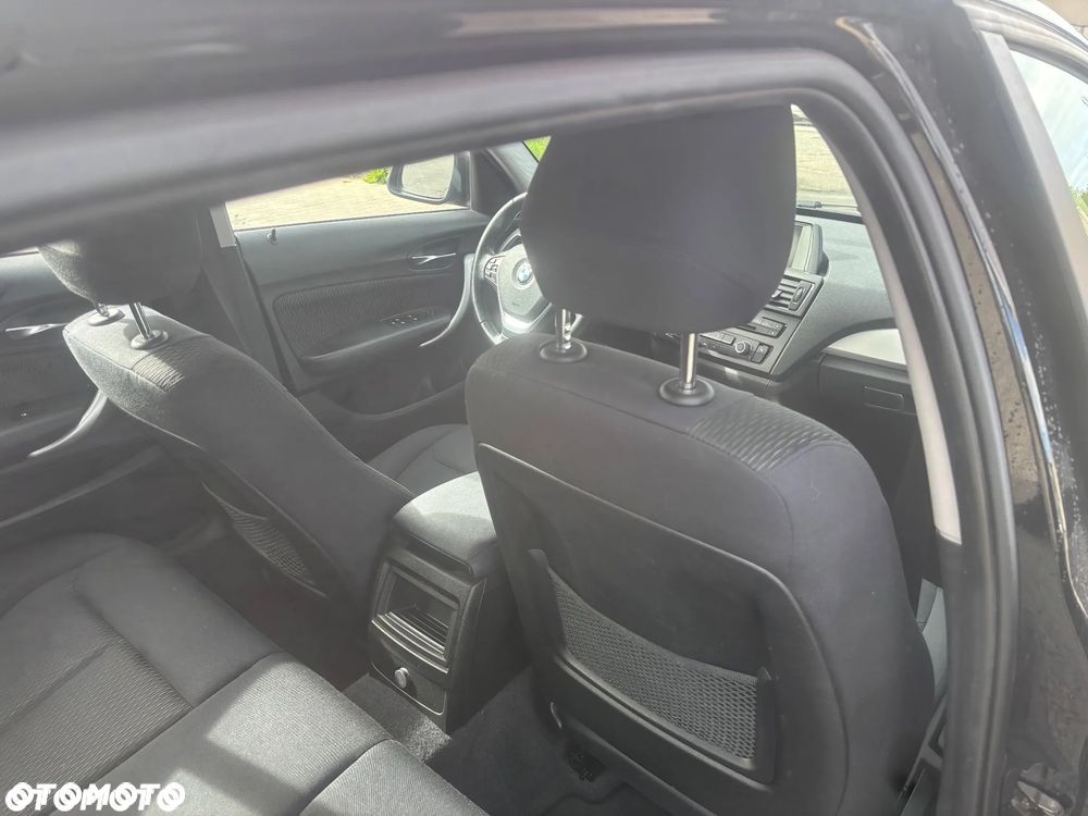 BMW Seria 1 116i - 26