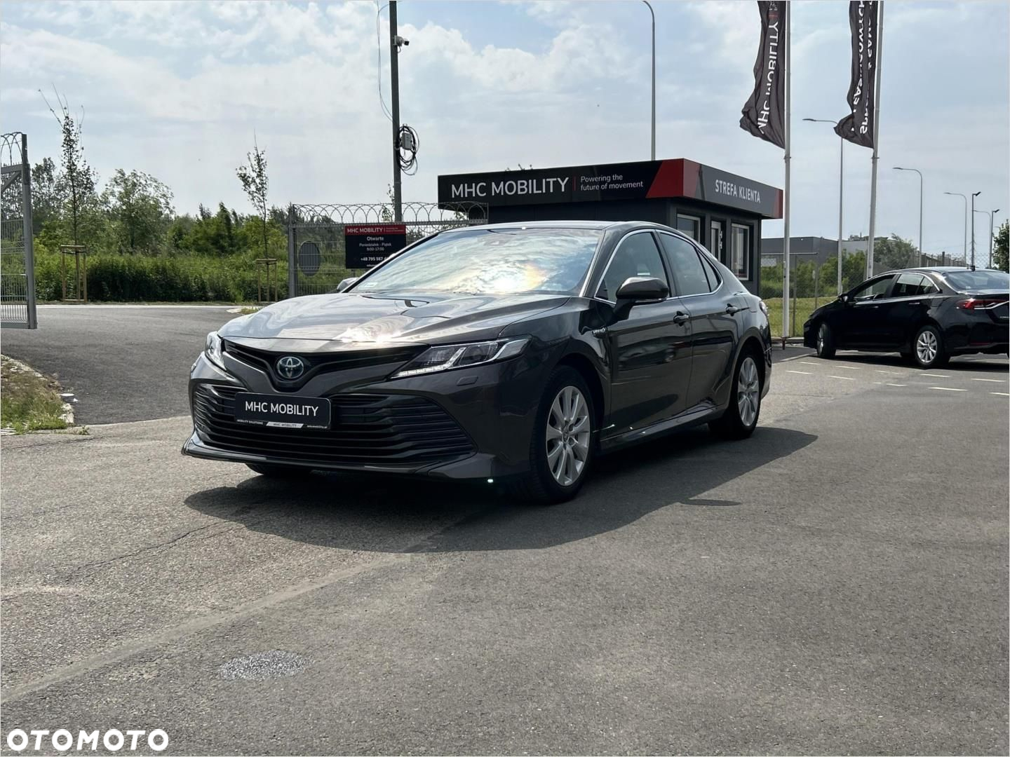 Toyota Camry 2.5 Hybrid Comfort CVT - 12